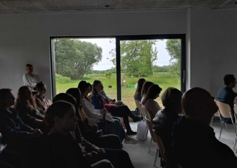 Goście zgromadzeni na uroczystej gali podsumowującej akcję.